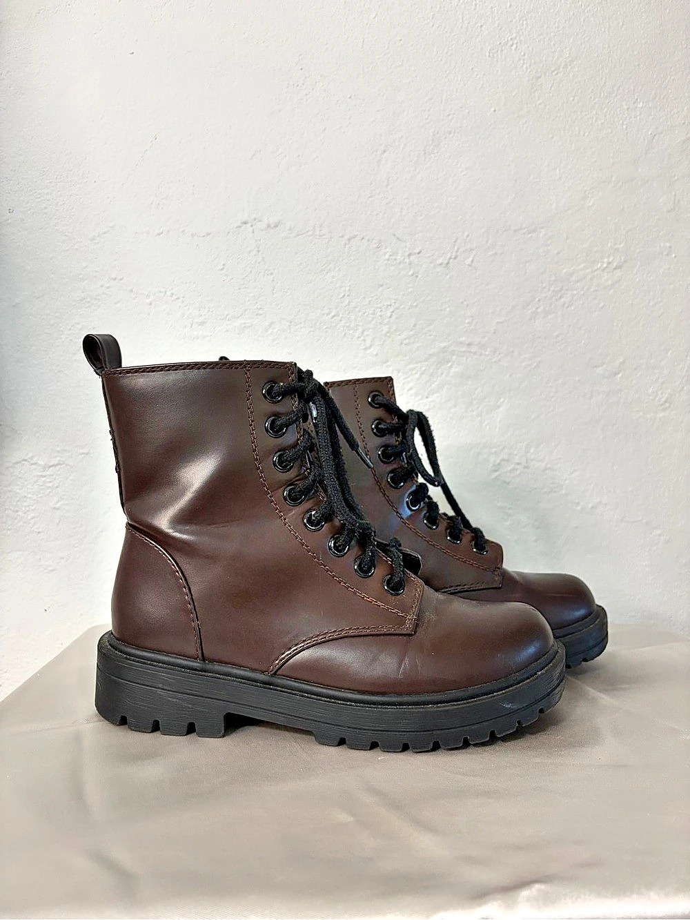 Brown Combat Lace-Up Boots Like New